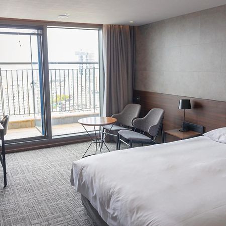 Hotel With City Jeju Dış mekan fotoğraf